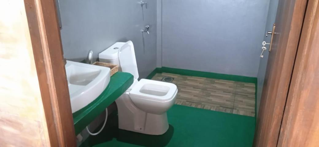 Chena Huts Eco Resort シギリヤ エクステリア 写真