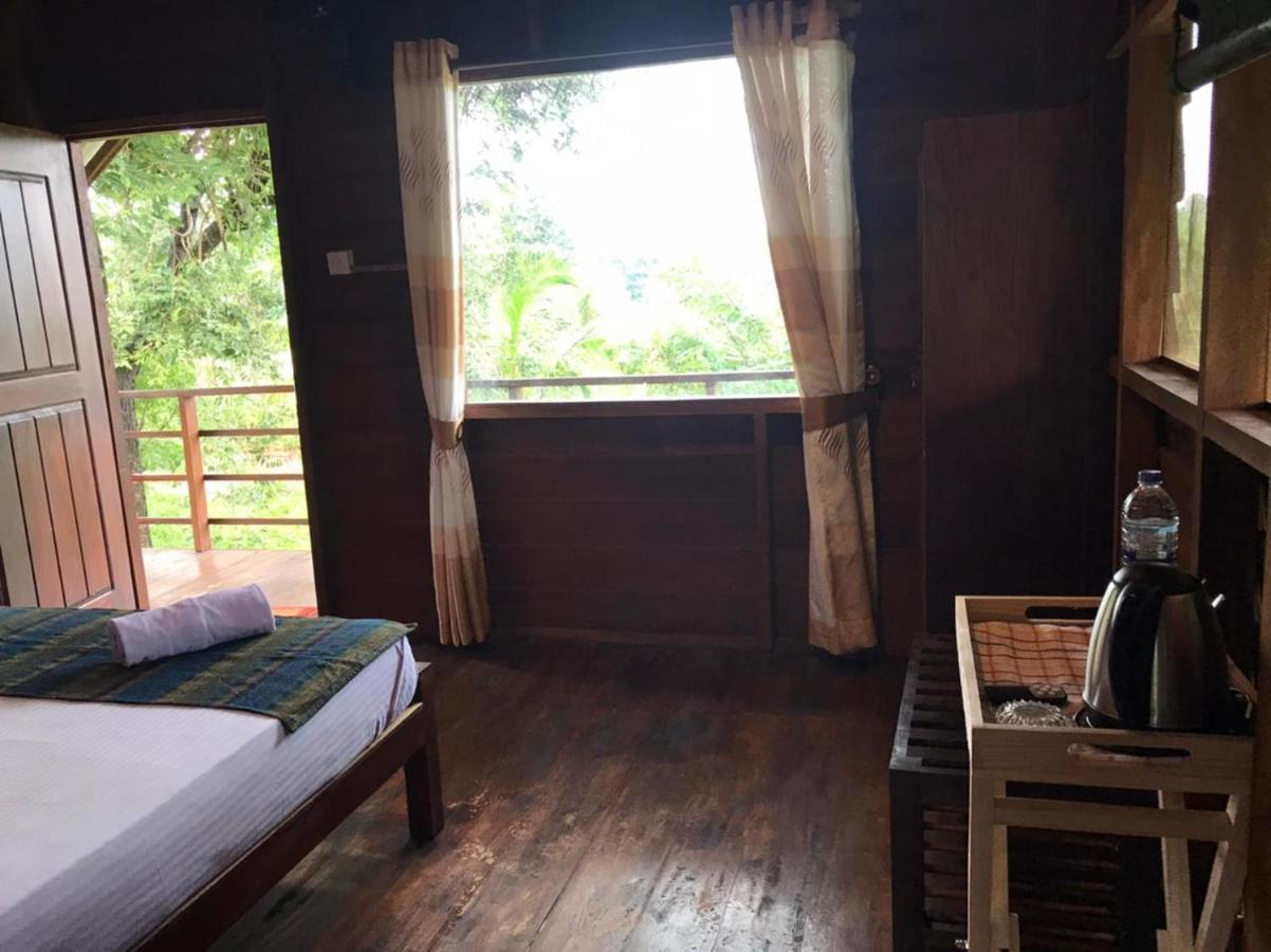 Chena Huts Eco Resort シギリヤ エクステリア 写真