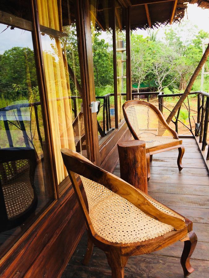 Chena Huts Eco Resort シギリヤ エクステリア 写真